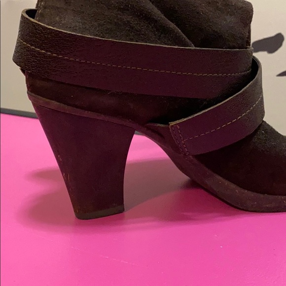 Naya peeptoe suede slouch booties - Picture 4 of 5